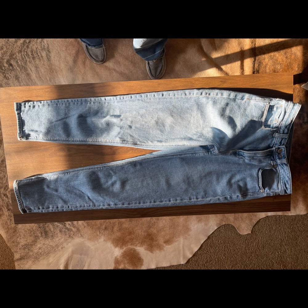 American eagle boyfriend cut jeans